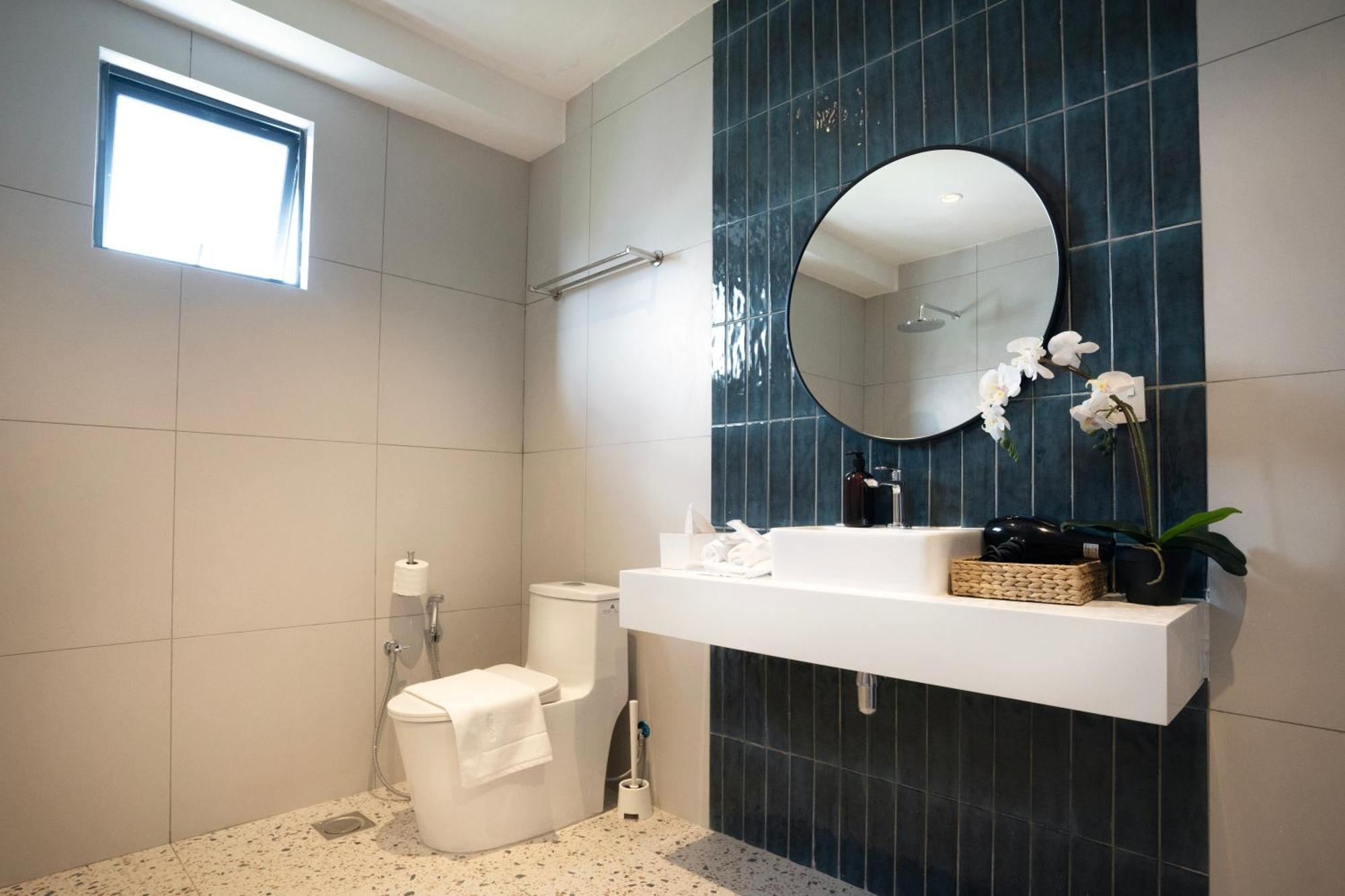 Ukiyo Suites Петалинг Джая Екстериор снимка